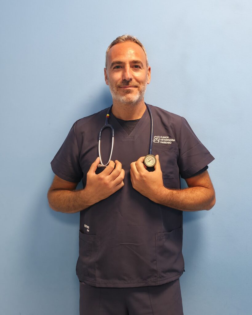 Dott. Mattia Camera Il Dott. Mattina Camera, direttore sanitario e medico veterinario della Clinica Veterinaria Marengo