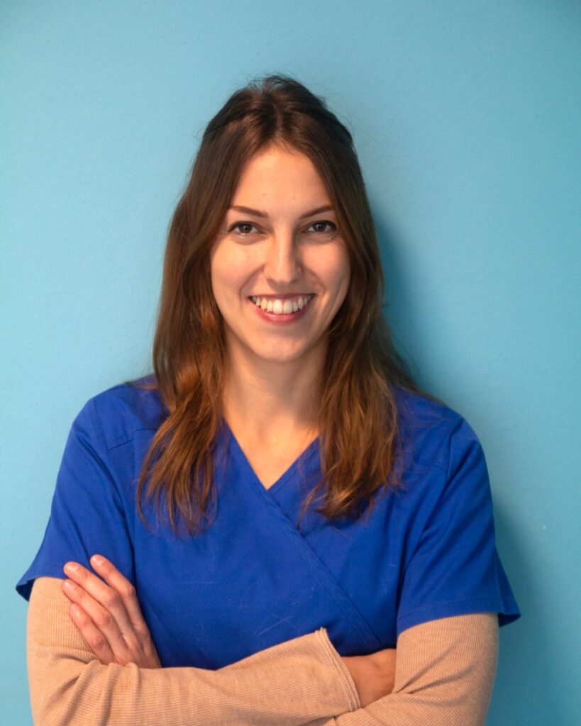 Dott.ssa Alessia Poggio La Dott.ssa Alessia Poggio medico veterinario della Clinica Veterinaria Marengo